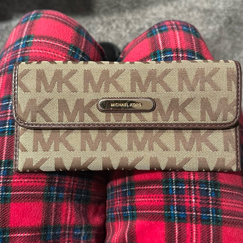 Michael Kohrs monogram brown wallet